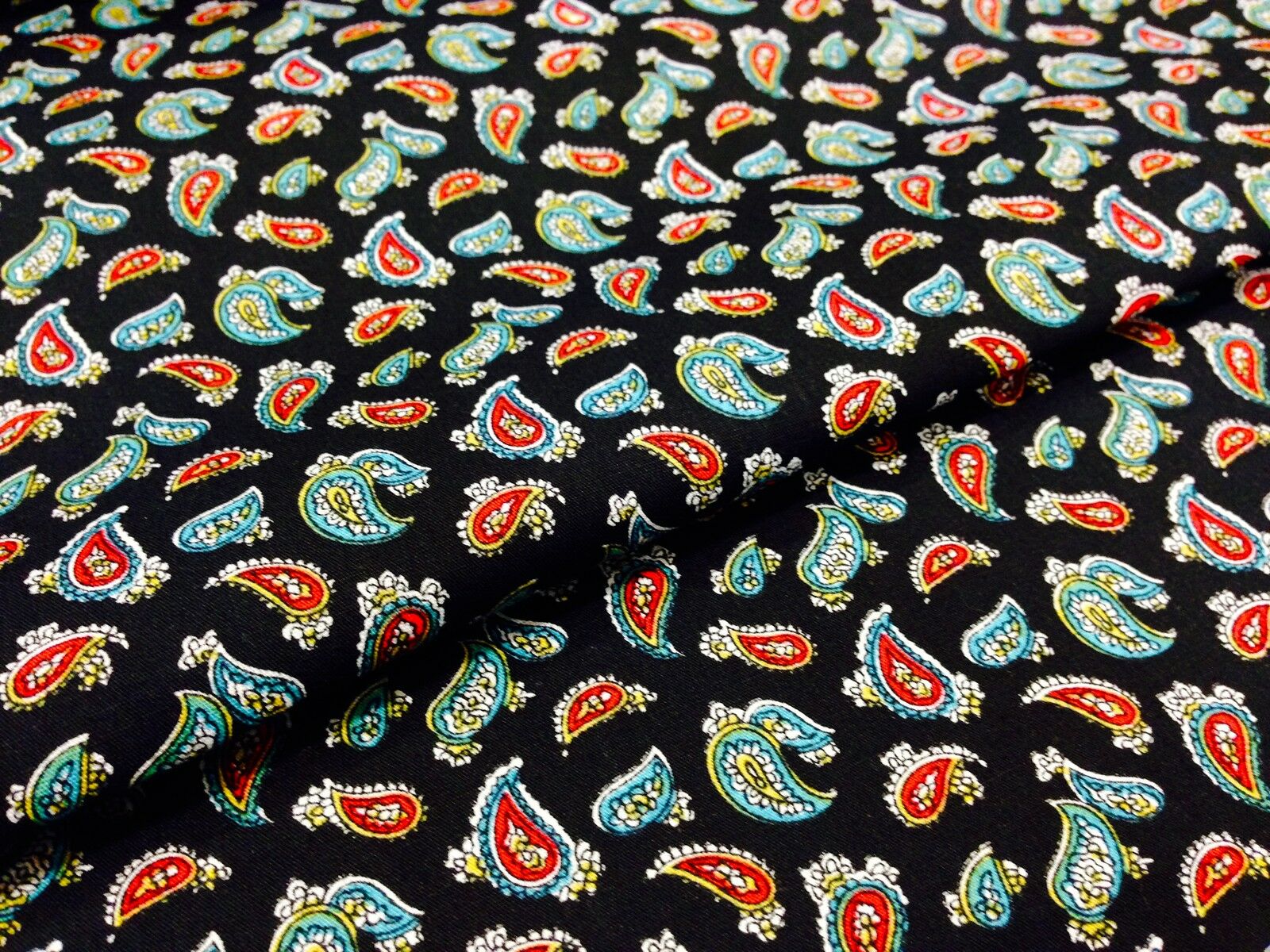 100% Cotton Printed Fabric 58" Wide Paisley Small - Per Metre- M121 Mtex - Image 3