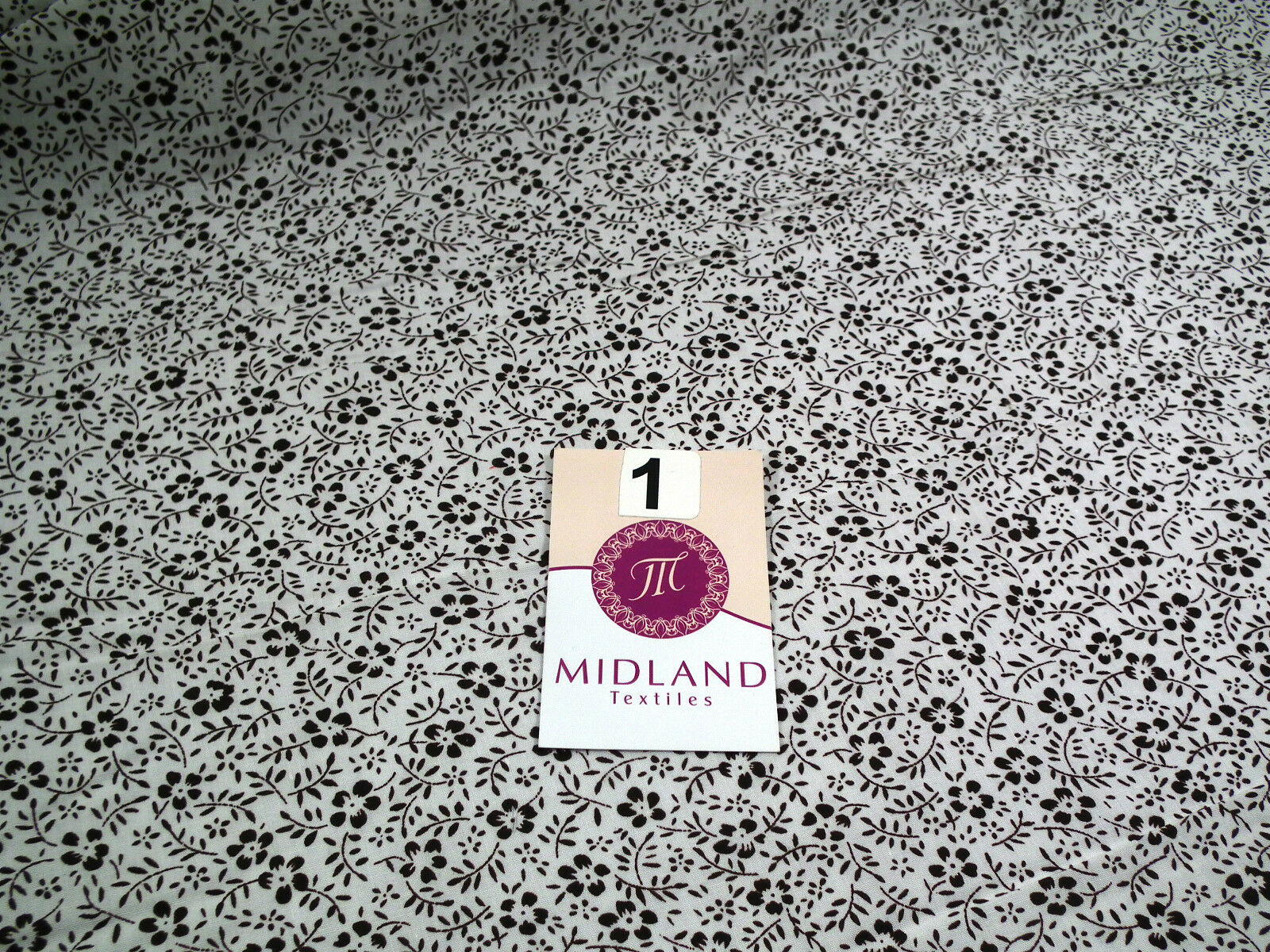 Floral Vintage flower leaves and stem print poly cotton 44" Wide M332 Mtex - Image 3