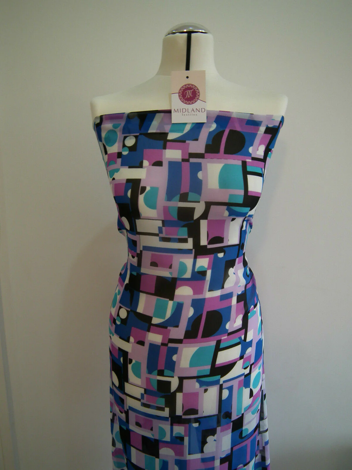 Geometric Print Georgette Fabric 58" wide per Metre M145-16 Dress Material Mtex - Image 4